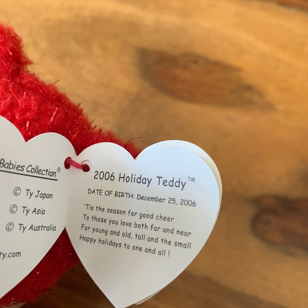 TY 2006 Holiday Teddy Christmas Beanie Baby - Picture 3 of 3